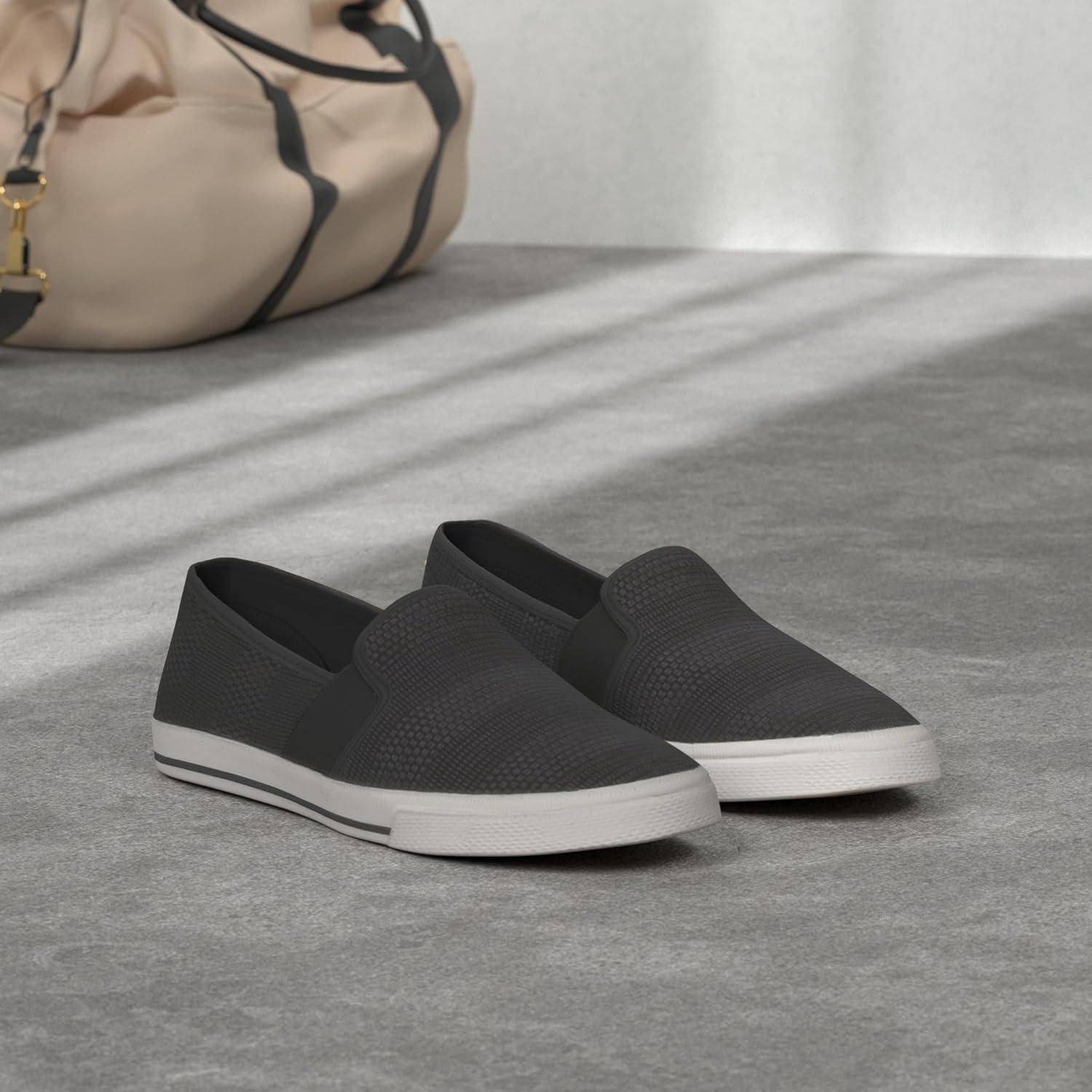 imageLauren Ralph Lauren Womens Jinny Slipon SneakersBlack